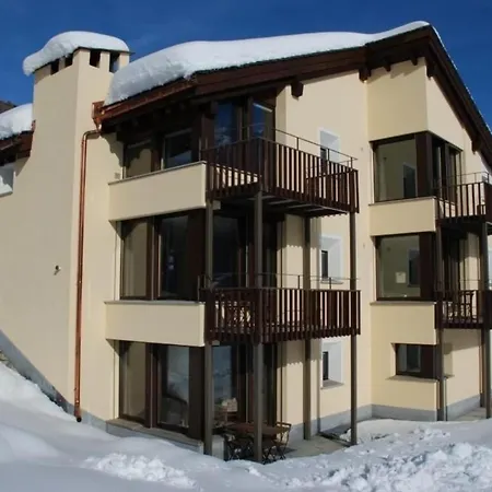 Arnica 5 Apartment *
